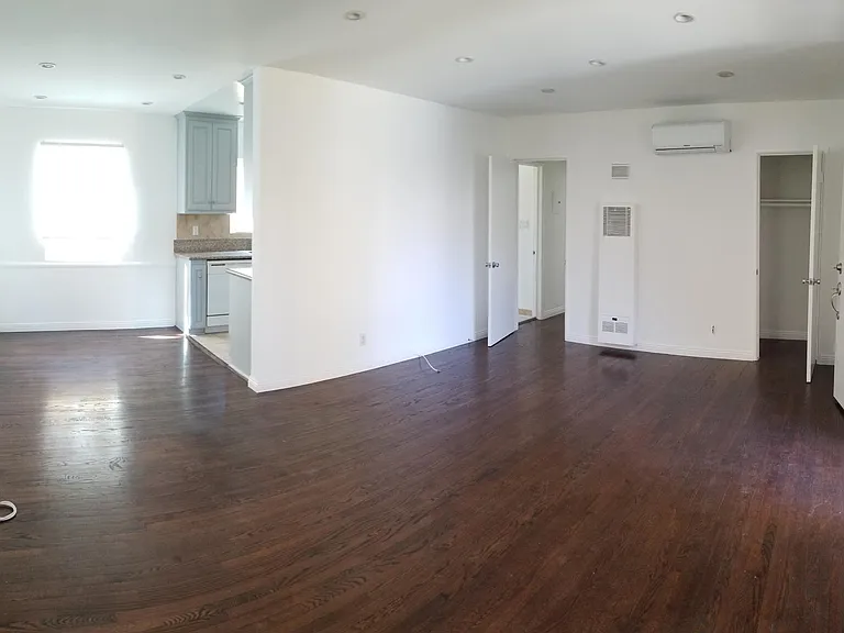 1539 Brockton Ave #4 — Photo 3
