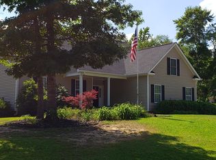 129 Cherokee Ridge Dr, Elgin, SC 29045