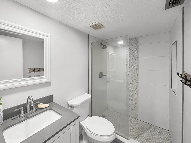 1291 SE Parkview Pl — Photo 16