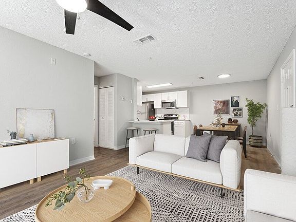 5th image of 8801 Hunters Lake Dr APT 923