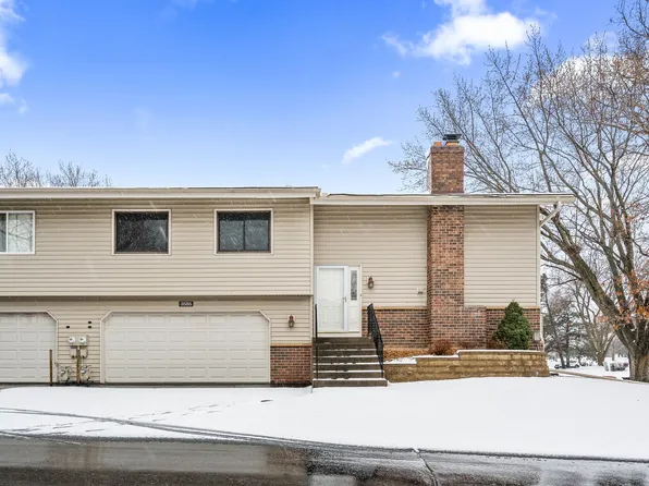 3585 York Dr, Woodbury, MN 55125