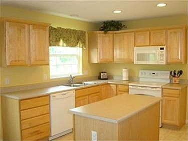 4th image of 1212 Tinkers Green Dr