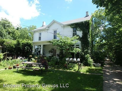 2nd image of 104 Ripley St #B