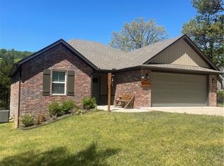 59 Blue Water Cir, Eureka Springs, AR 72631