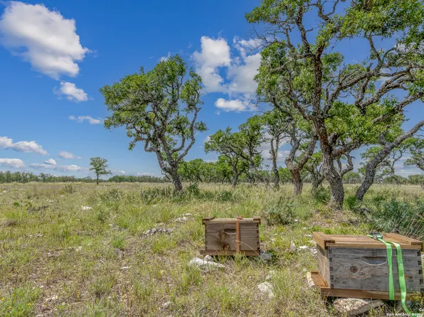 100 Spring Crossing LOT 99, Junction, TX 76849