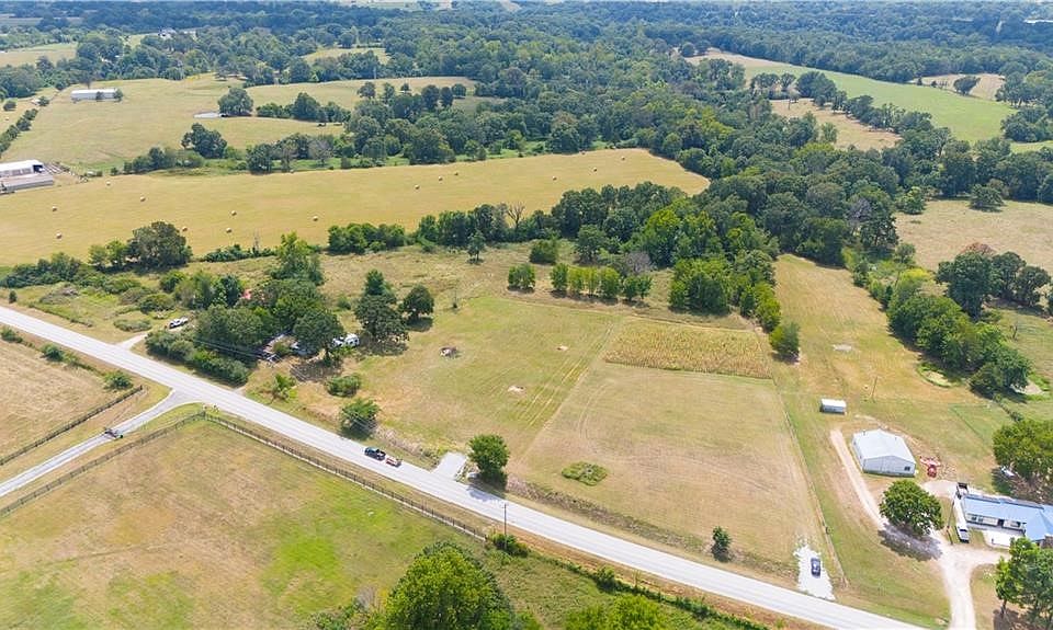 2nd image of E Monitor Rd
