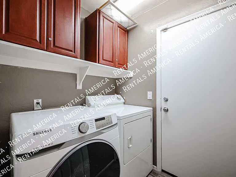 15827 W Yavapai St — Photo 22