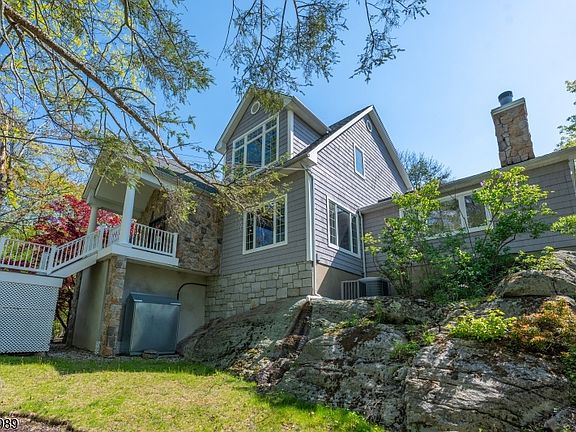 3rd image of 43 Brush Hill Rd