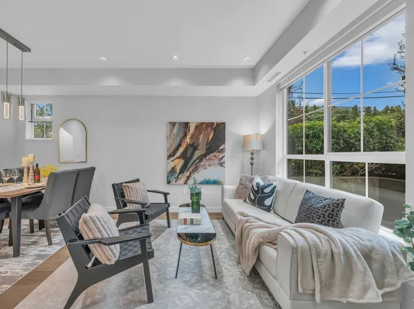 8576 Osler St, Vancouver, BC V6P 4E5