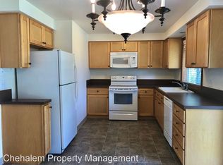 304 Cambridge St, Newberg, OR 97132