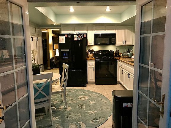 3rd image of 28092 Gunnison Ct
