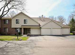 27W685 Grasmere Dr Unit 1808, Winfield, IL