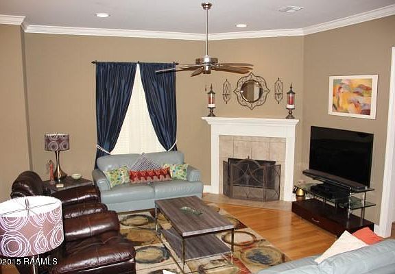 3rd image of 118 Bentwater Dr