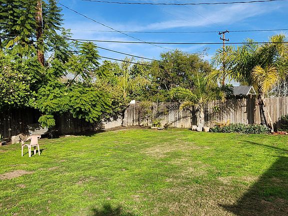 4th image of 1749 W Sallie Ln