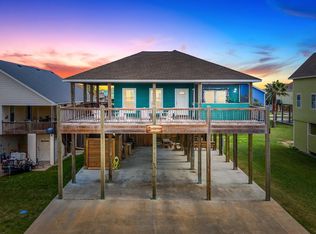 876 Surfview, Crystal Beach, TX 77650