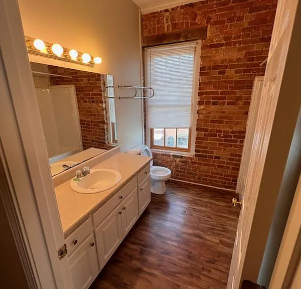 Bathroom Upstairs
