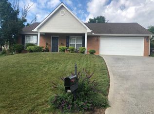 1529 Teton Ln, Knoxville, TN 37922