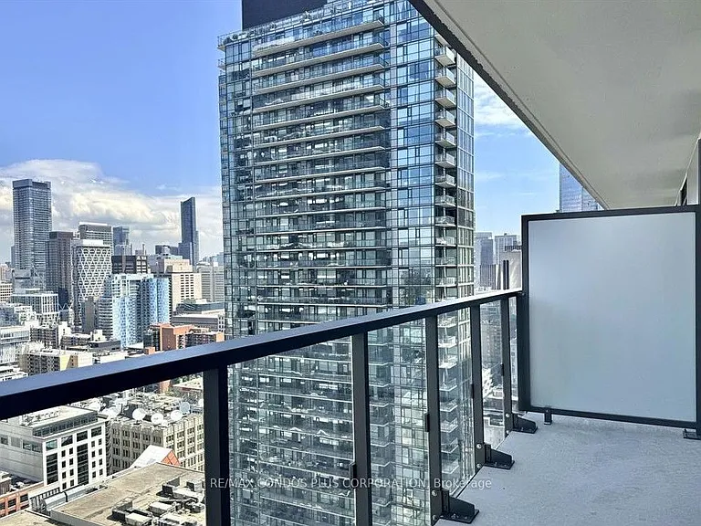28 Widmer St #3126 — Photo 21