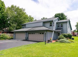 13 Rugby Road, Slingerlands, NY 12159
