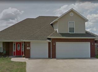 701 Spur Ln, Centerton, AR 72719