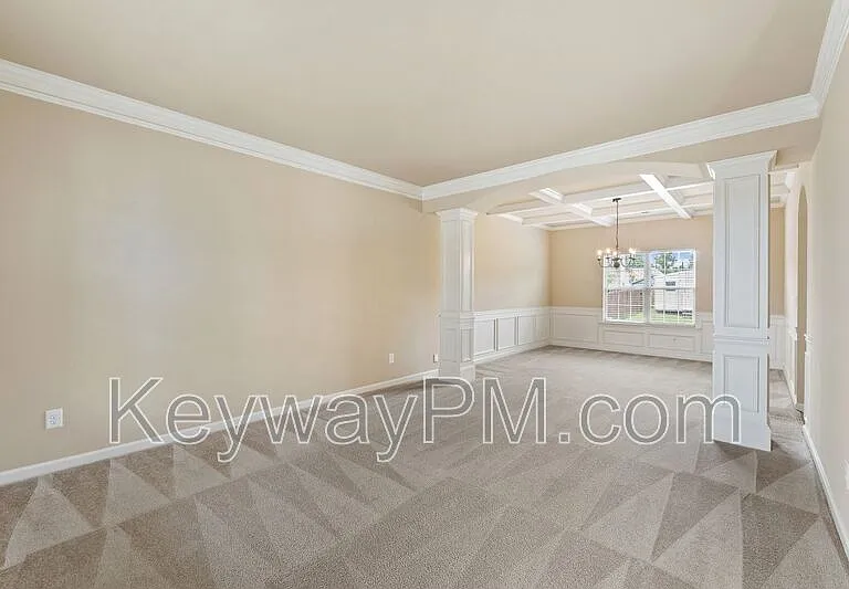 6017 Reynolds Cir — Photo 8