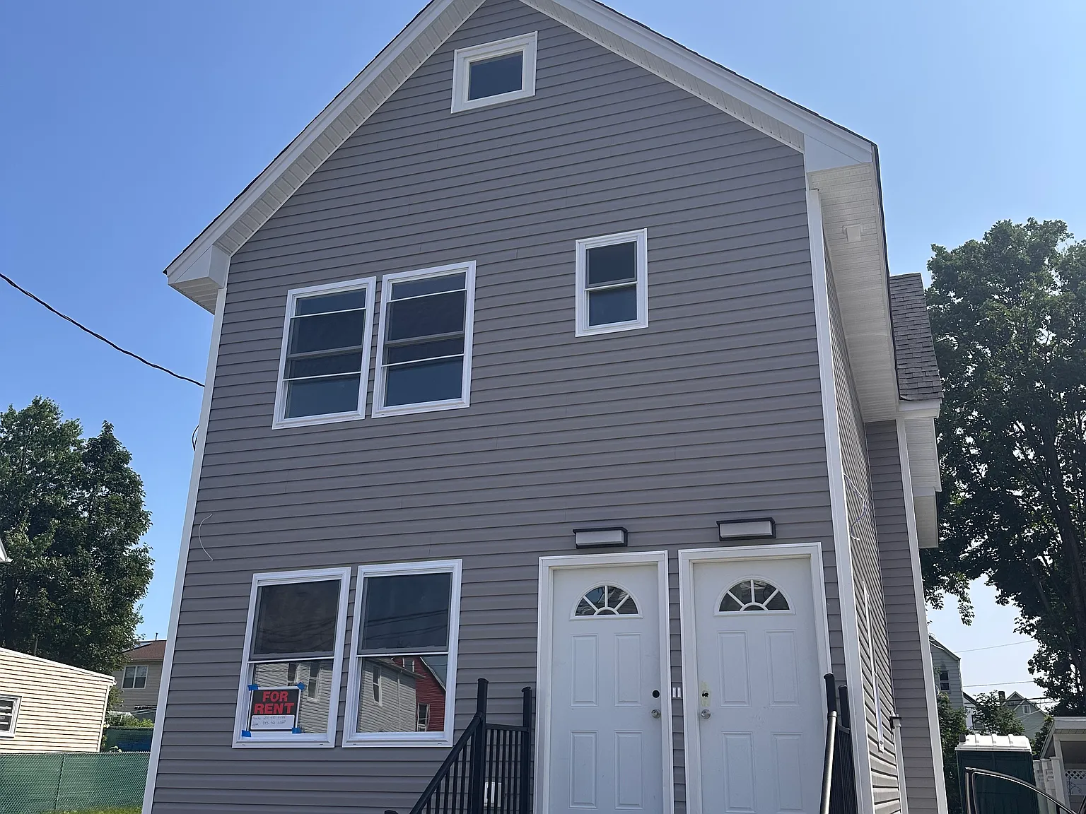3 bed, $3,000 — Photo 1