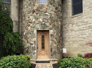 62 Freewood St, Howell, NJ 07731