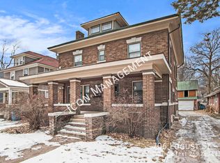 706 Locust St APT 2, Kalamazoo, MI 49007