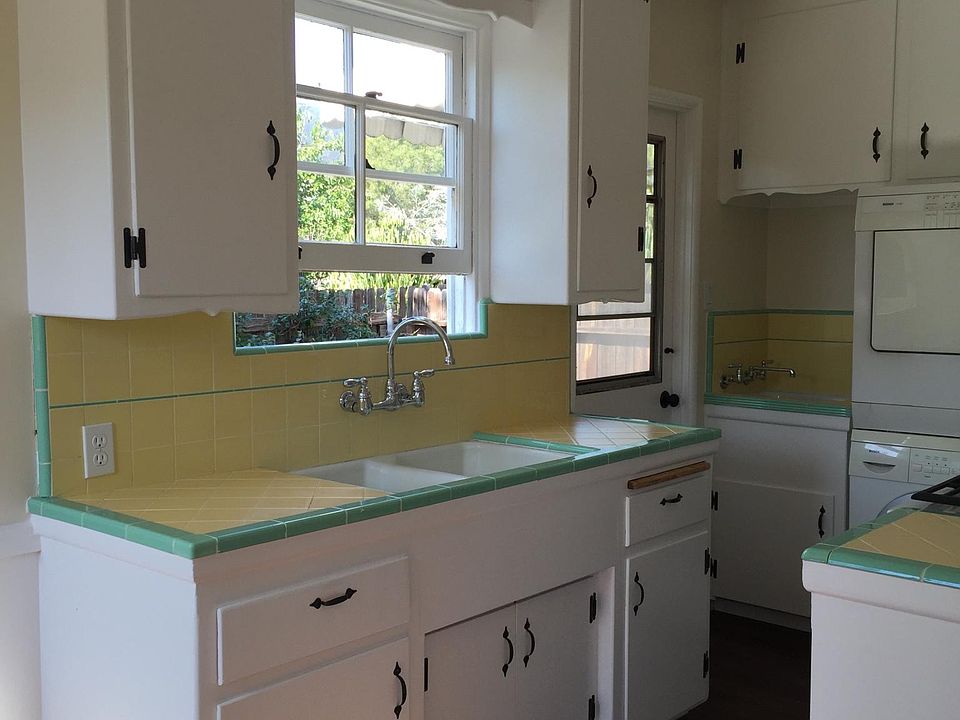1st image of 2500 1/4 Piedmont Ave