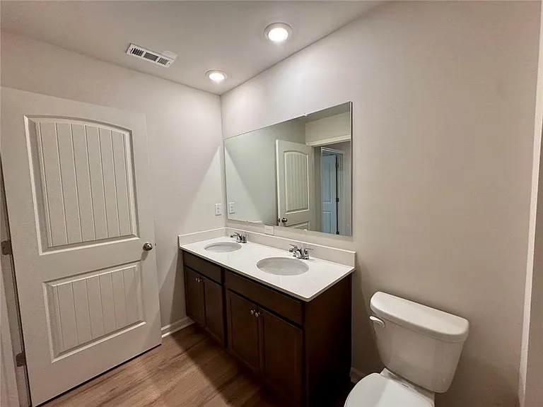 24 Berryville Dr — Photo 16