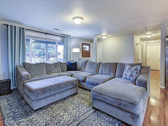 5th image of 1705 NE 125th Ave