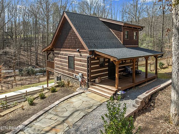 2nd image of 151 Flynn Rd