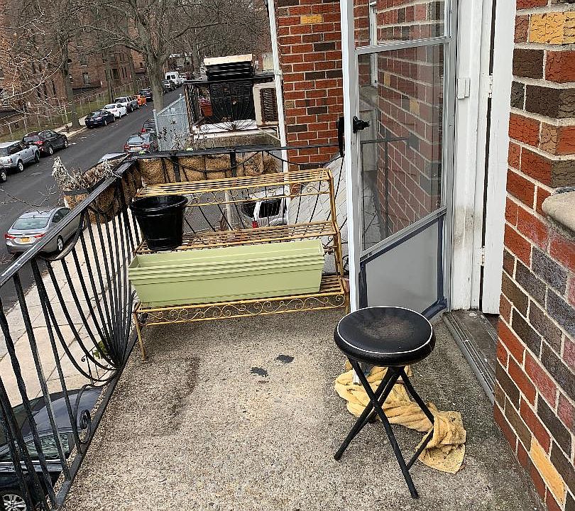 2nd image of 2473 Brown St #2