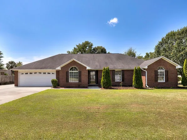 1042 Loblolly Dr, Manning, SC 29102