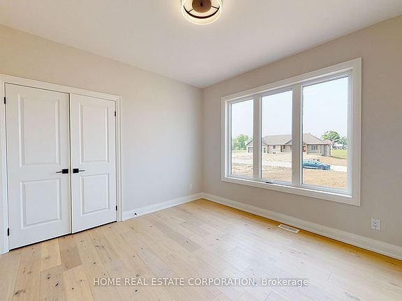 4th image of 109 Parker Dr