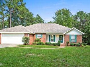 145 Green Bay Dr, Petal, MS 39465