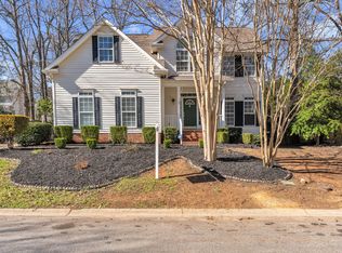 22 Summercrest Cir, Simpsonville, SC 29681