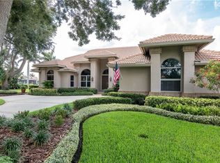 888 Water Hyacinth Ct NE, Saint Petersburg, FL 33703