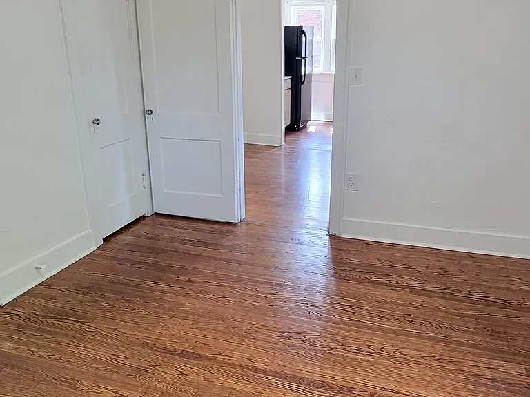2409 NW 22nd St — Photo 16