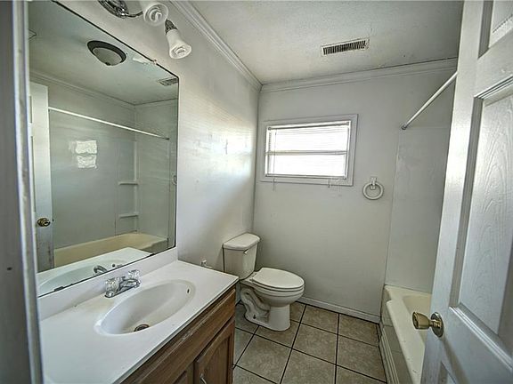 5th image of 338 Keegan Dr