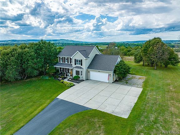 4th image of 7406 Northwoods Rd