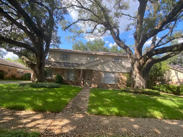 122 Camellia St, Sugar Land, TX 77478