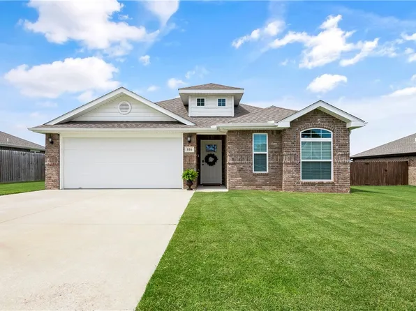 816 NW 63rd Ave, Bentonville, AR 72713