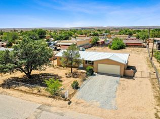 3205 Delforado Dr SW, Albuquerque, NM 87121