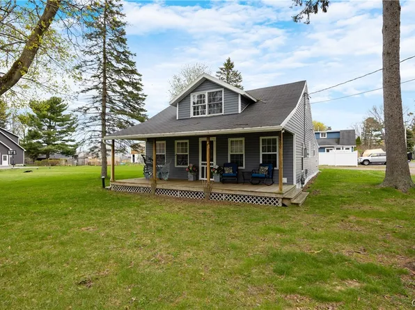 8900 Michigan Ave, Cicero, NY 13039