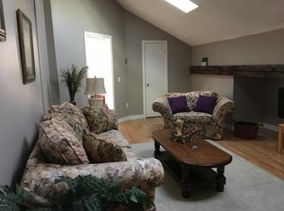 388 Ashland St APT 6, North Adams, MA 01247