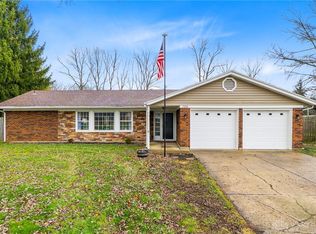 1526 Wedgewood Dr, Fairborn, OH 45324