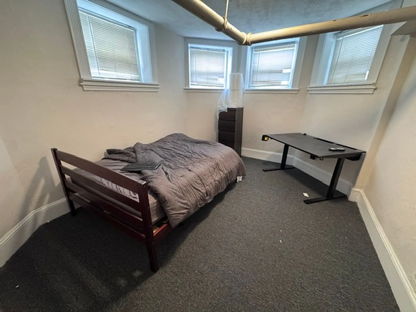 Beautiful two bedroom, heat included, dishwasher — Photo 4