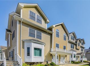 108 Seaside Ave #12, Stamford, CT 06902