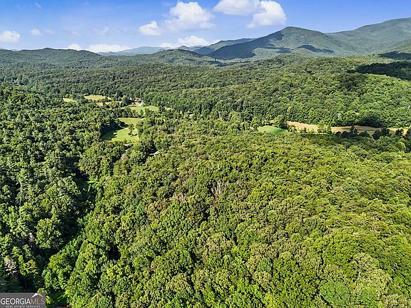 2nd image of 417 Kelly Mountain Rd
